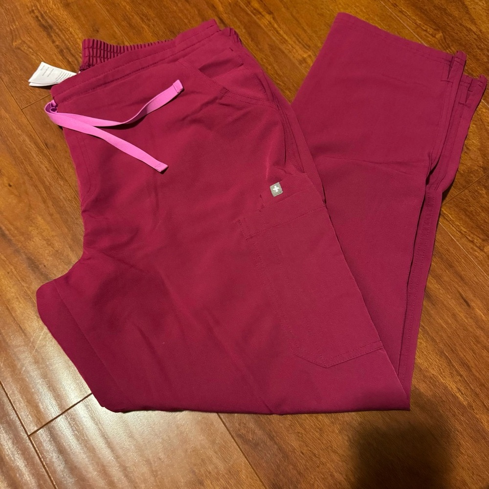 FIGS STRAIGHT LEG SCRUB PANTS - SIZE L (Raspberry Red w/ Pink Drawstring)